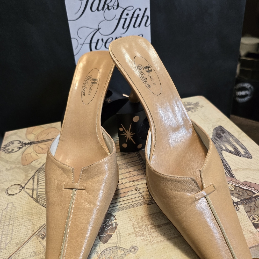 Mules - Picture 10 of 12